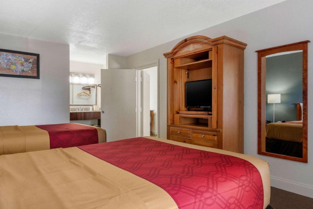 Econo Lodge Airport At RJ Stadium